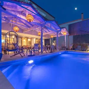 Apartmanhotel Adonis **