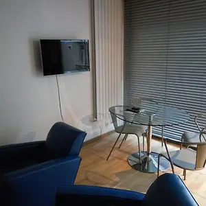 Apartment 2 Pieces 40 M2, Dans Hyper Centre, Avec Piscine Au Rez De Chaussee